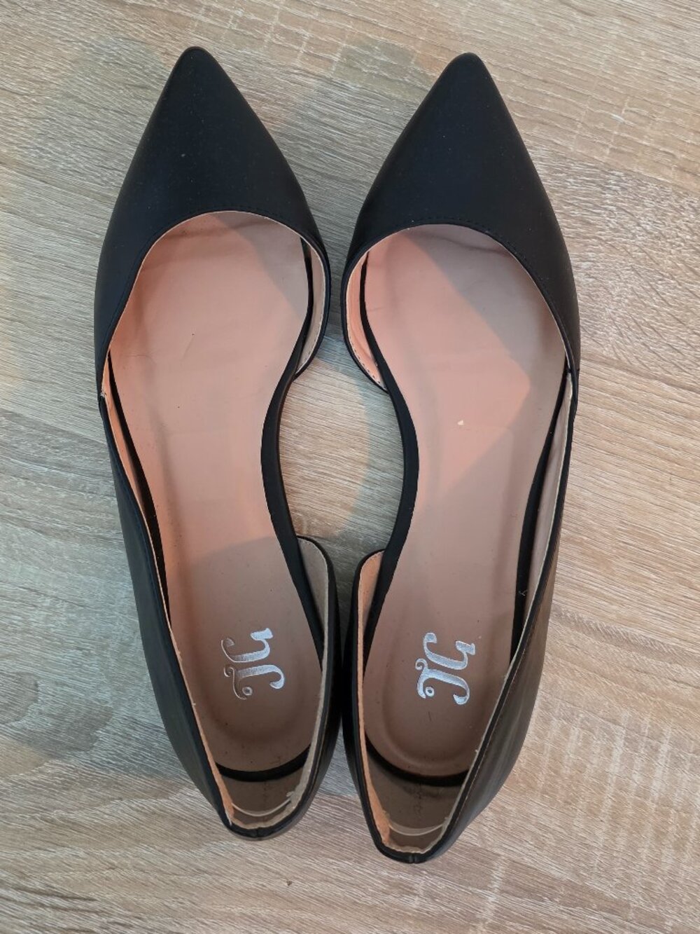 Black pointy toe flats - size 9